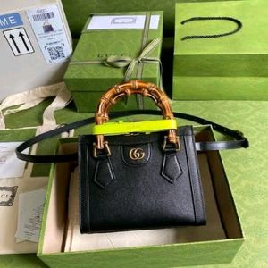 Slingbags  🆕️🔥LV Pochette Sling Bag With Dustcover/ Card/ Box