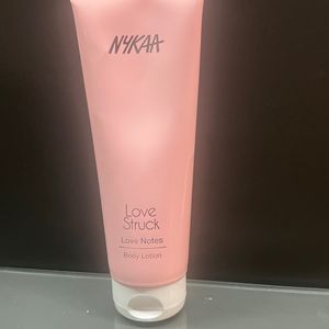 Victoria's Secret Black Small Case (Black) At Nykaa, Best Beauty Products Online