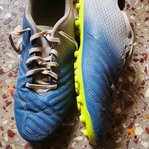 Football boots clearance kipsta