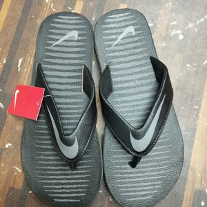 Footwear | Nike V-shape Chroma Chappal Size IND 8 | Freeup