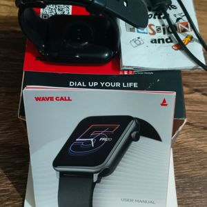 Fitness Gadgets | Boat Smartwatch | Freeup