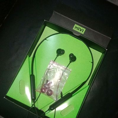 Mivi on ear online headphones