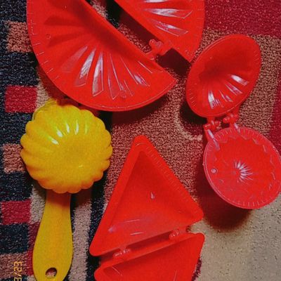 Will and Weaves Modak Sancha Samosa Maker Mould Pie Maker Karanji Maker  Multicolor Modak mould Modak Maker Indian Snacks Maker