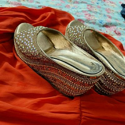 Dulhan ki store sandal