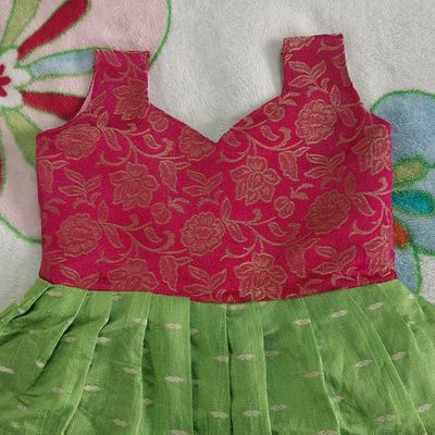 Baby girl clearance stitched frocks