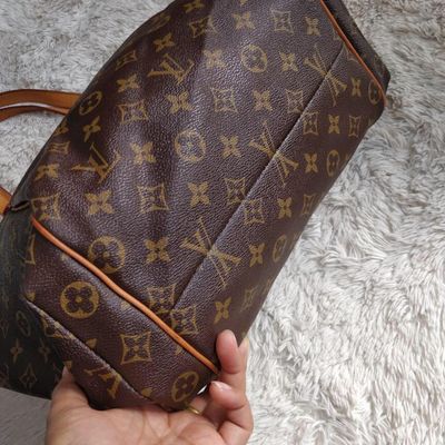 LOUIS VUITTON Totally MM Bag in Monogram