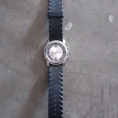 Fastrack sale watch sell