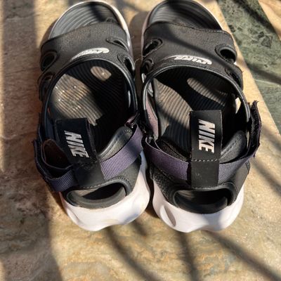 Nike men's discount sandals with straps