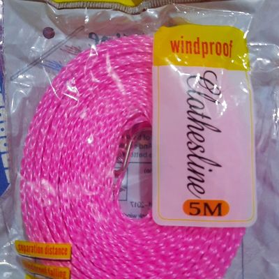 5 Metres Windproof Nylon Rope With Hooks.