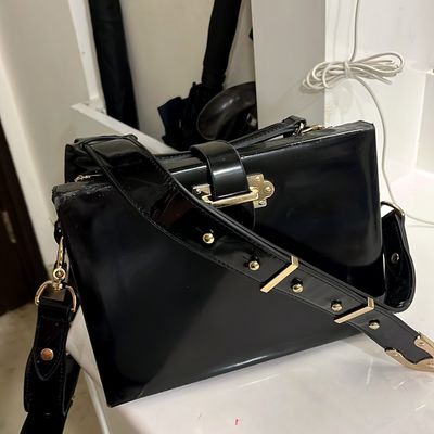 Zara sling outlet