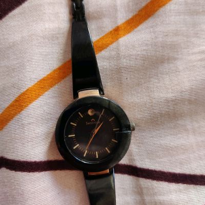 SWISSTONE FTREK612-BLACK Black dial Black Strap Analog Wrist Watch for  Men/Boys : Amazon.in: Fashion