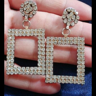 Pantaloons 2025 earrings online