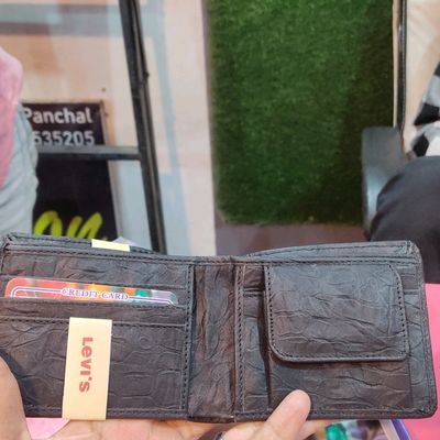 LEVI'S Men Brown Genuine Leather Card Holder BROWN - Price in India |  Flipkart.com