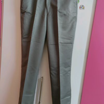 Raymond Grey Self Check Trouser Fabric With J.hampstead by Siyaram's Light  Grey Structured Shirt Fabric (Unstitched) | Checked trousers, Light grey,  Fabric
