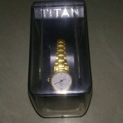 Titan quartz watch cheap 18k gold plated