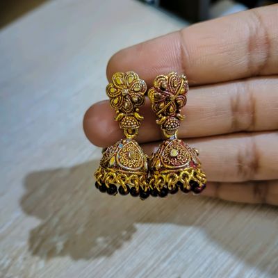 Shivanya jhumka deals