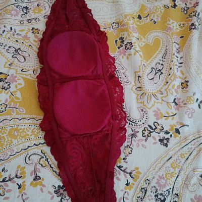 Bra, It's unused Lacy Lightly Padded Non-wired Bra with