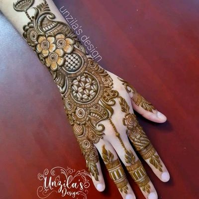 Engagement mehndi design | Instagram