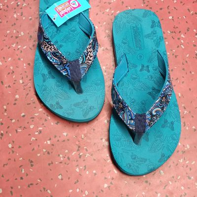 Women Slipper Manufacturers Lakhani in Pune - Dealers, Manufacturers &  Suppliers -Justdial
