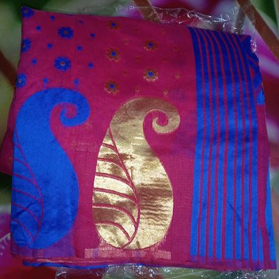 Regolith Designer Sarees for women banarasi silk saree with fancy saree  Un-stitched blouse Pieces (Magenta) : Amazon.in: Fashion