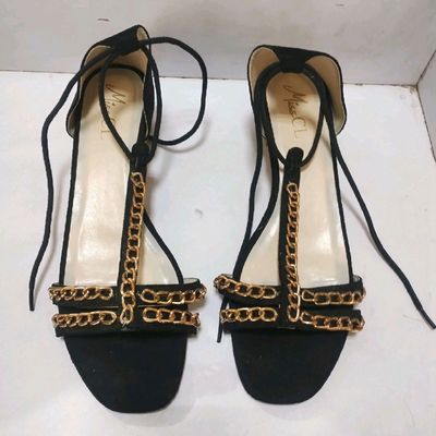 Carlton london sale golden heels