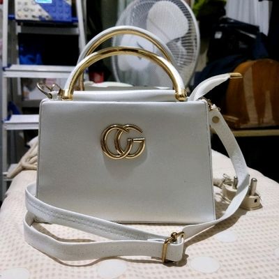 Gucci sling outlet bag women