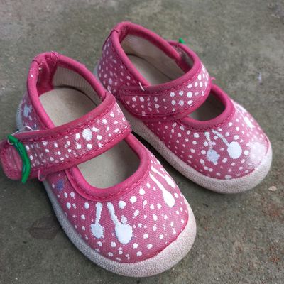 Baby shoes clearance with sound