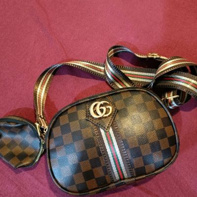 Gucci Ladies Purse, G1716, Black Purse in Gucci Box, Controllato Card, NEW!  | eBay