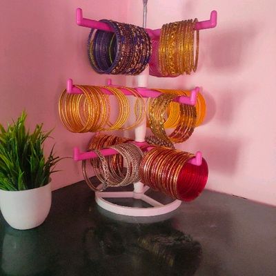 Bangles stand store