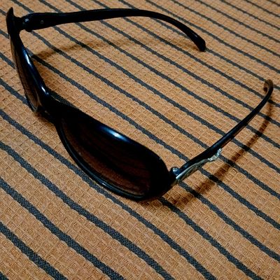 REKS Unbreakable Sunglasses - Sport Model - White | Sunglasses, Sports  models, Oakley sunglasses