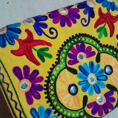 Traditional Embroidered Kachhi Bharat Work Tote Bag at Rs 600/bag |  एम्ब्रॉयडर्ड टोटे बैग in Jaipur | ID: 26927881733