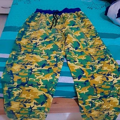 Supreme Warm Up Pant Yellow Camo