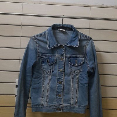 Calvin Klein cropped 90s denim jacket in blue | ASOS