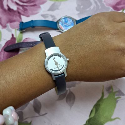 Fastrack hotsell watch waterproof