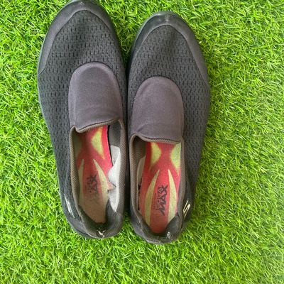 Goga mat store shoes price