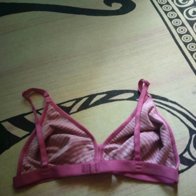 Bra  V Star Stylissh Bra..Not Even Work Once Selling Due To Size