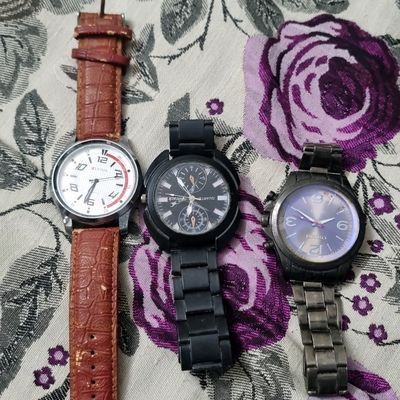 Buy the Michael Kors Mixed Models Chrono Analog Watch Bundle 3pcs |  GoodwillFinds