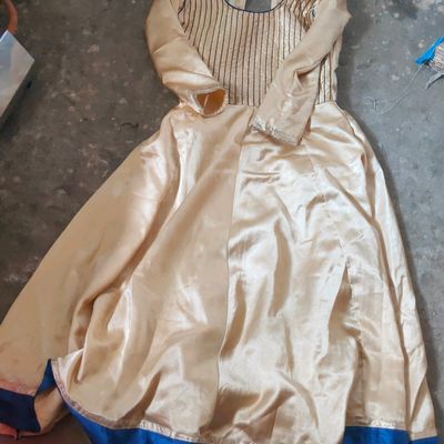 Designer Gown Cutting And Stitching | साड़ी से बनाएं बंद कली का घेर वाला  Gown | Saree Reuse Idea/DIY | #sareesebanayebandkalikagown  #bandkaligowncuttingandstitching #sareereuseproject #floorlengthdress ...