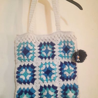 Super Classy Royal Look Crochet Hand Bags Design Patterns - YouTube