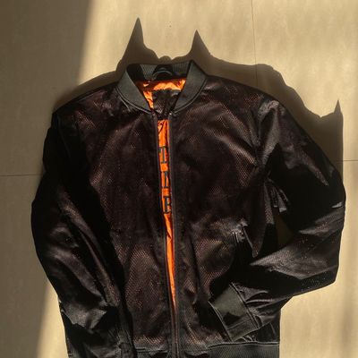 Black bomber outlet jacket orange inside