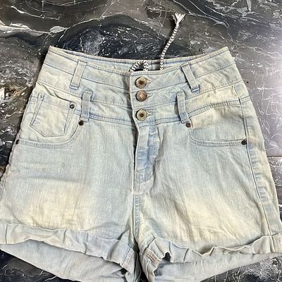 High-Rise Denim Shorts That Actually Look Good On Curvy Bodies - The Mom  Edit