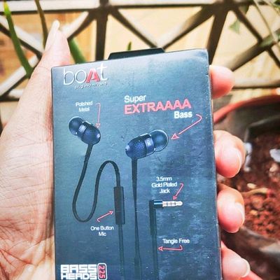 Boat discount metal earphones