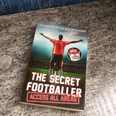 The secret online footballer