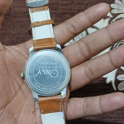 ROXPORD Urdu Silver Super Slim Arabic Stylish Dial Casual Look Party Gifted  Watch For Men's Urdu Silver Edition Style Analog Watch - For Men - Buy  ROXPORD Urdu Silver Super Slim Arabic