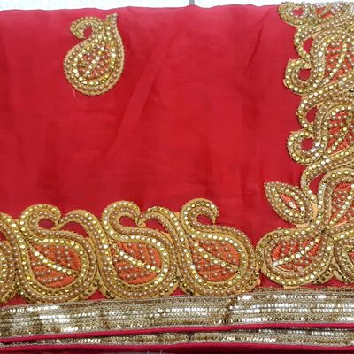 Buy Hend Bandhej Art Silk With Zari Weaving Original Bandhej Saree,bandhani  Saree,art Silk Zari Waving,buy Bandhani Saree Usa Online in India Online in  India - … | Bandhani saree, Party wear sarees,