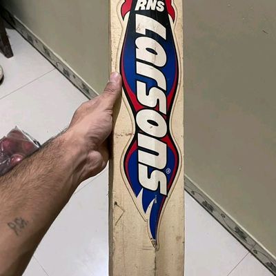 Mumbai Tattoo Silvo Full Size Silver Cricket Bat: Buy Online at Best Price  on Snapdeal