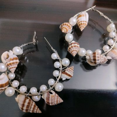pearl seashell earrings - Choked by a Thread