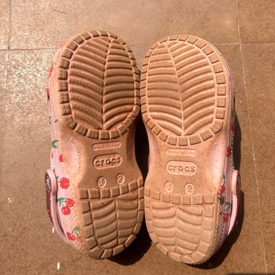 J2 crocs discount size in us