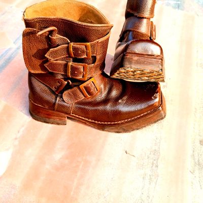 Isaac tanker outlet boots