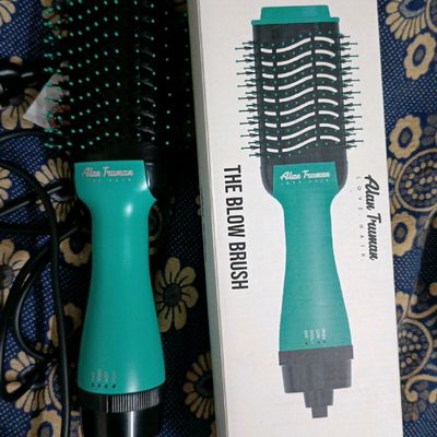 Guide To Use Hair Straightener Brush For Best Results